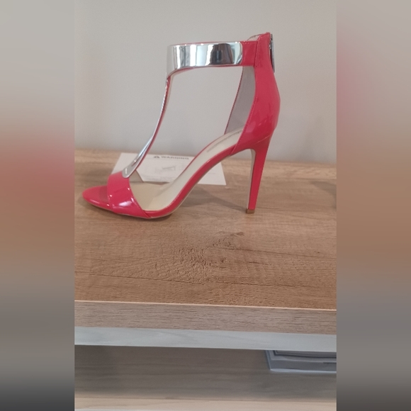 BCBG passion patent heels - Picture 7 of 8